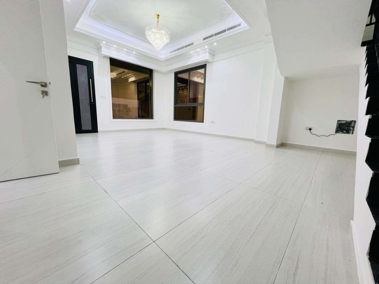 Modern villa for sale in Al-Haliyo 1 area, registration fees included 6