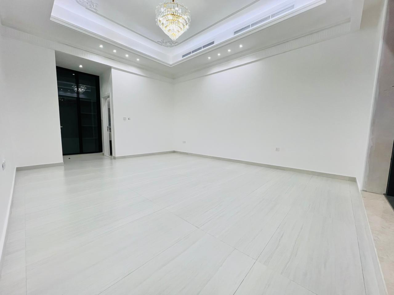 Modern villa for sale in Al-Haliyo 1 area, registration fees included 10