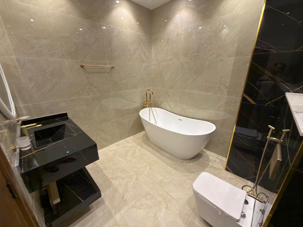 A unique opportunity to buy a villa in Al-Haliou, including registration fees and high-end finishing. 5