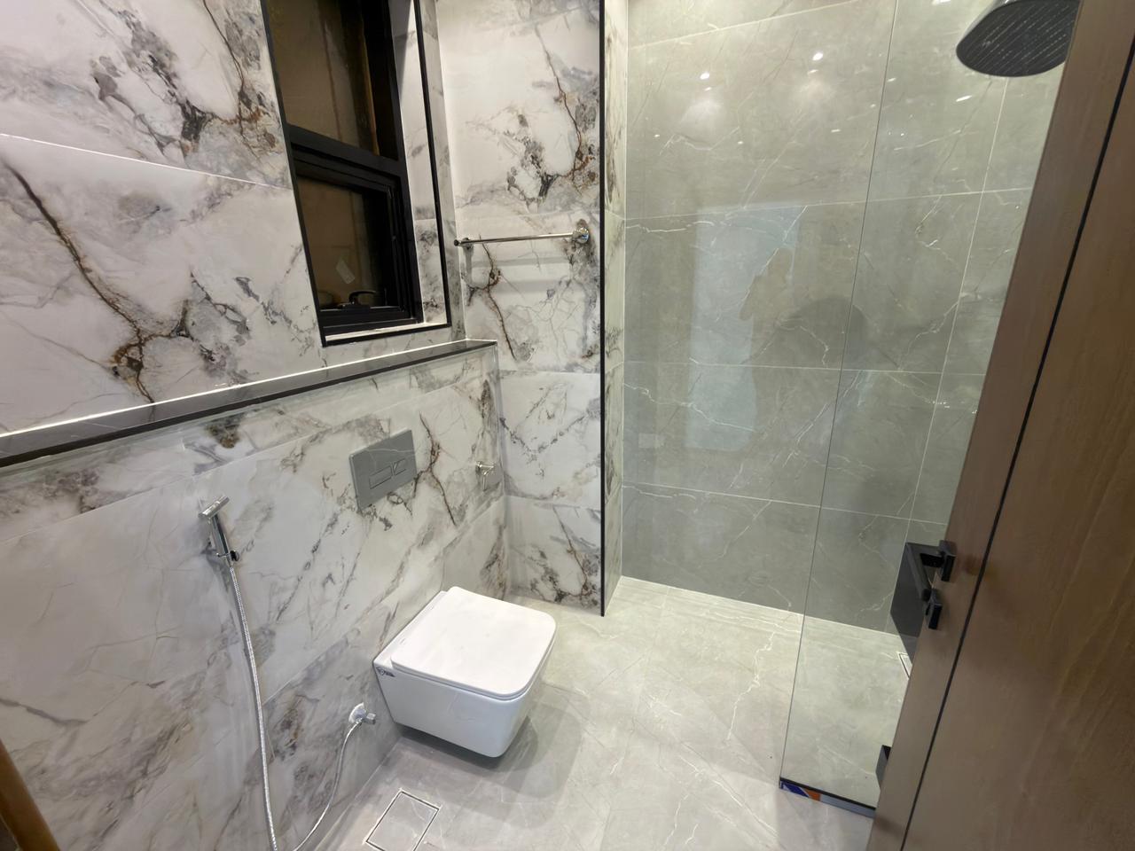 A unique opportunity to buy a villa in Al-Haliou, including registration fees and high-end finishing. 6