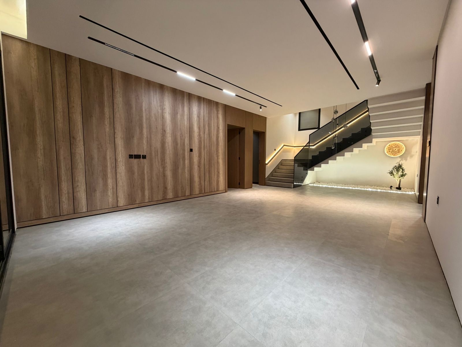 Luxury villa for sale, modern design, Al Bahia area, Ajman 4