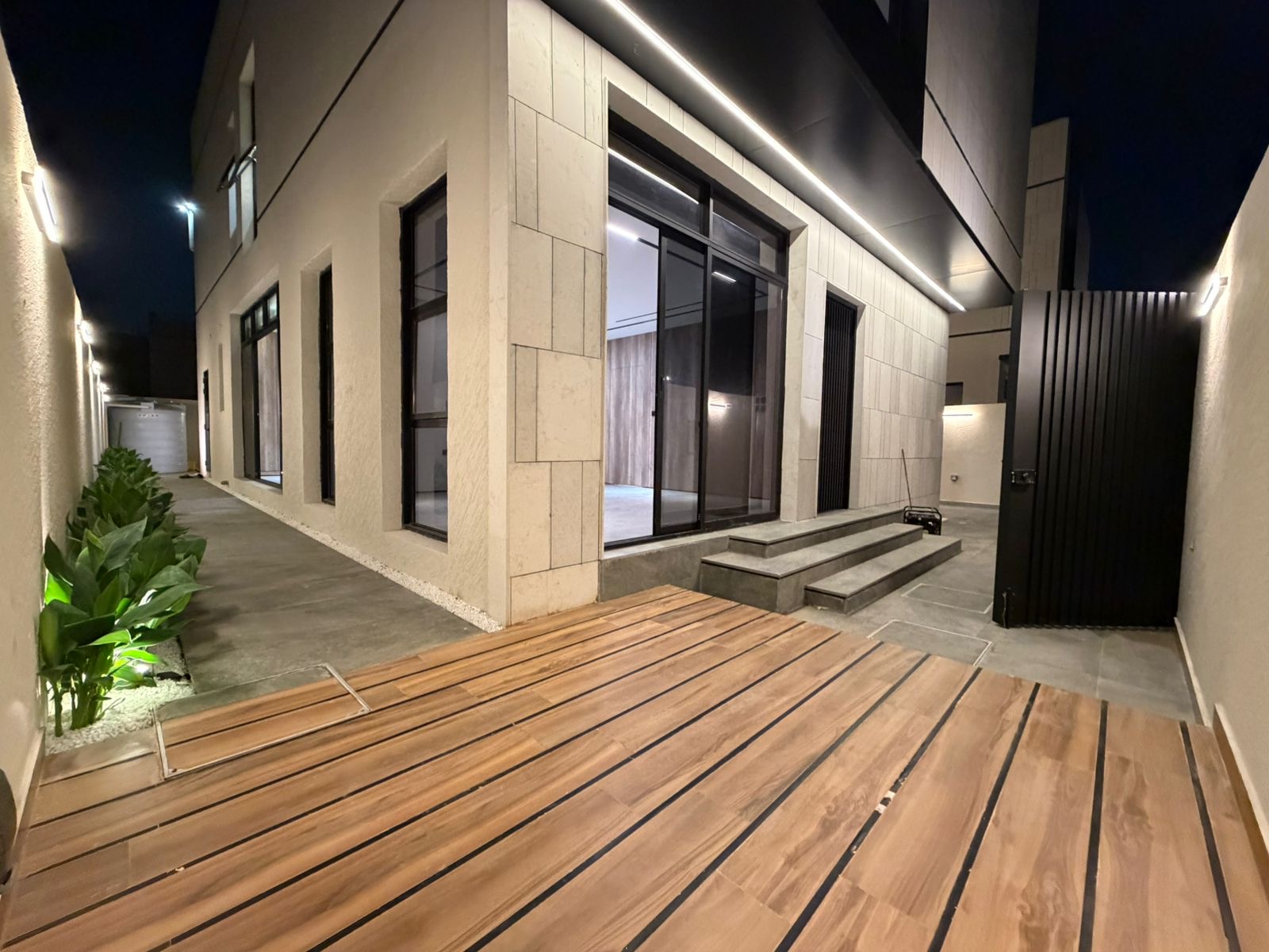 Luxury villa for sale, modern design, Al Bahia area, Ajman 5