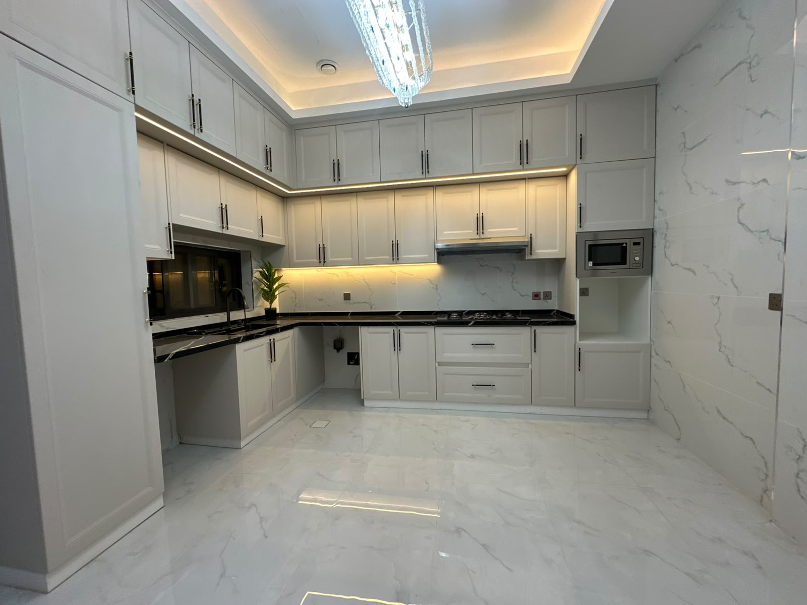 Classic villa for sale in Al-Haliyo area, registration fees included. 7