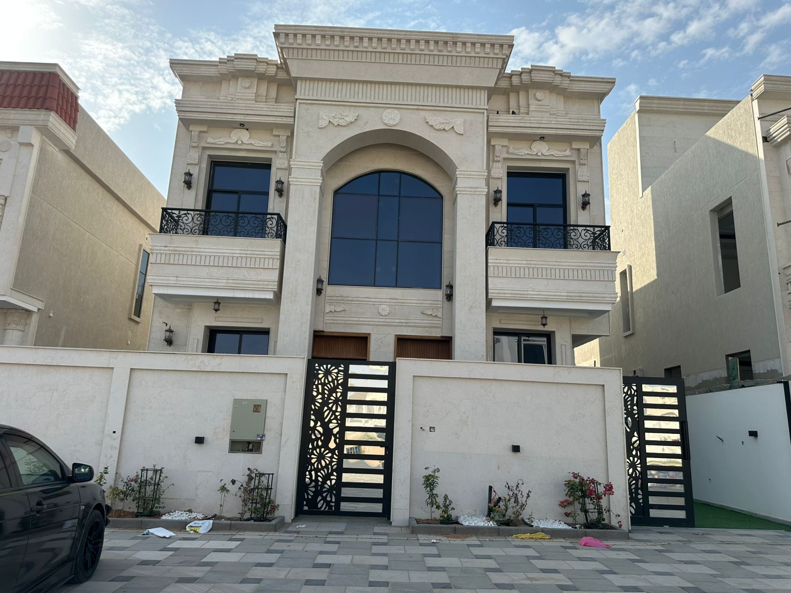 Classic villa for sale in Al Helio 2 area, Ajman