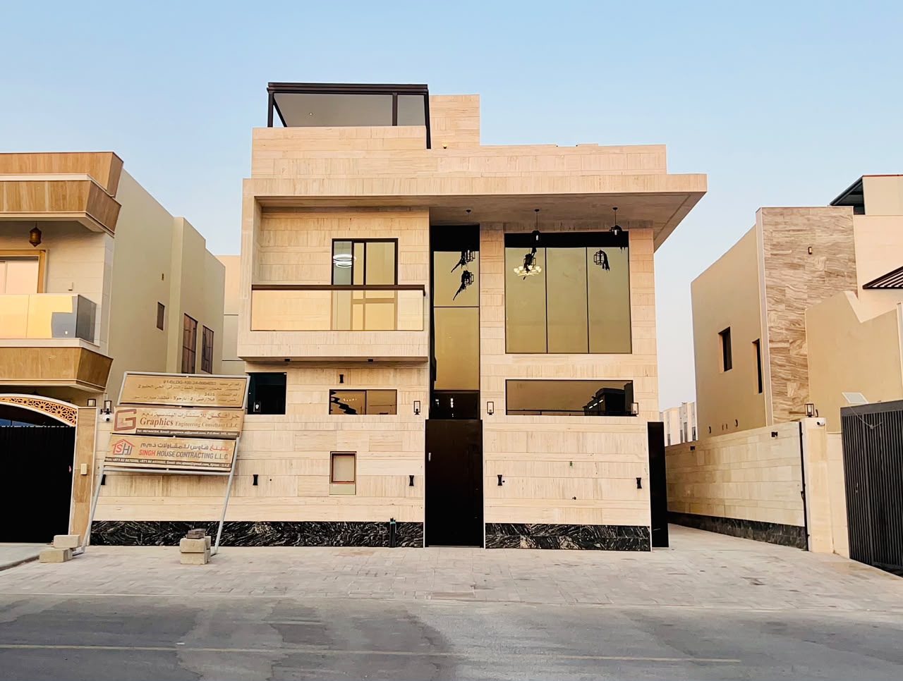 Modern villa for sale in Al-Haliou area, including central air conditioning.