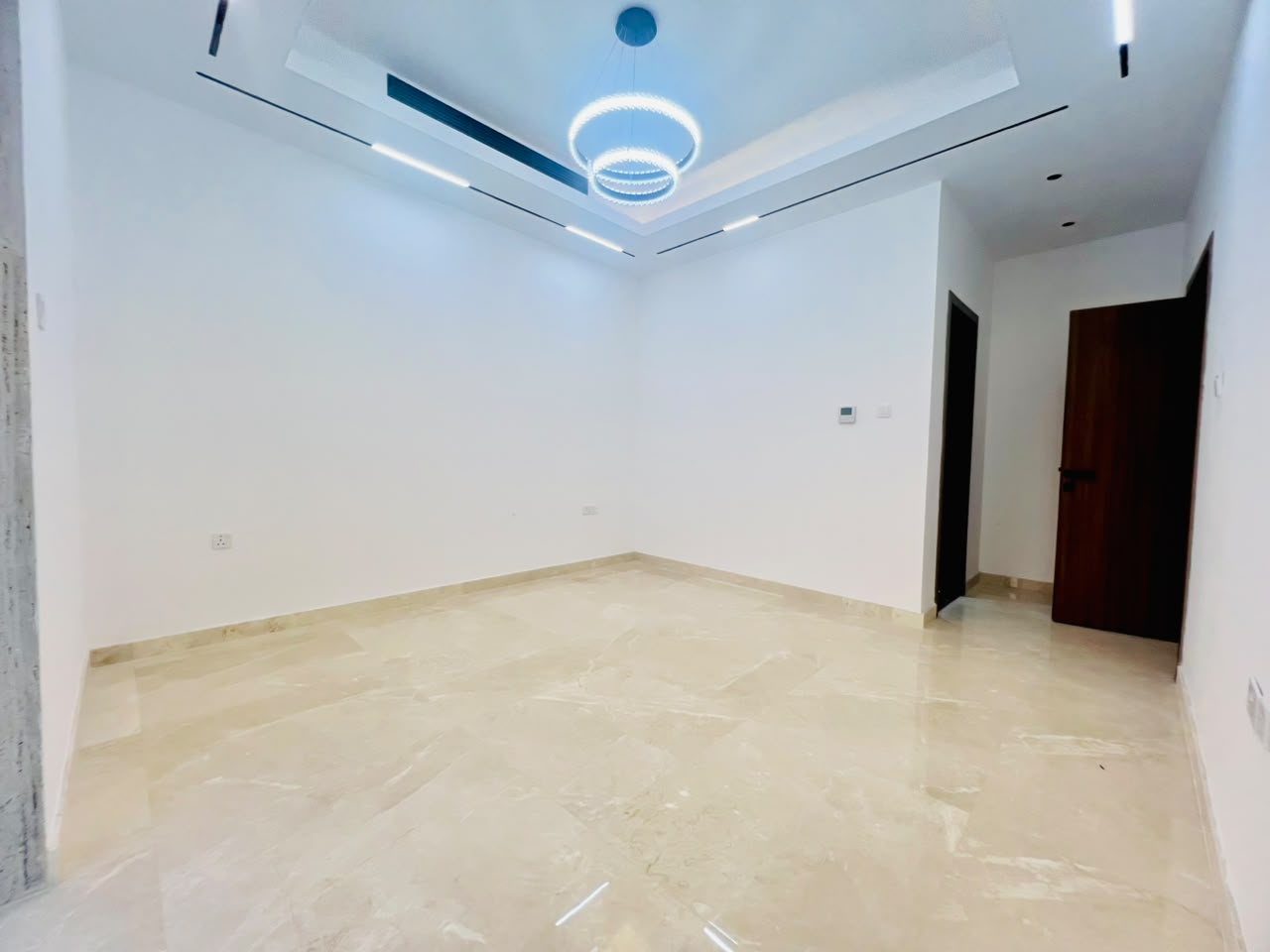 Modern villa for sale in Al-Haliou area, including central air conditioning. 14