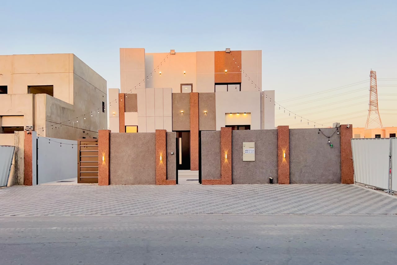 Villa for sale in Al-Haliyo area, bargain price including registration fees