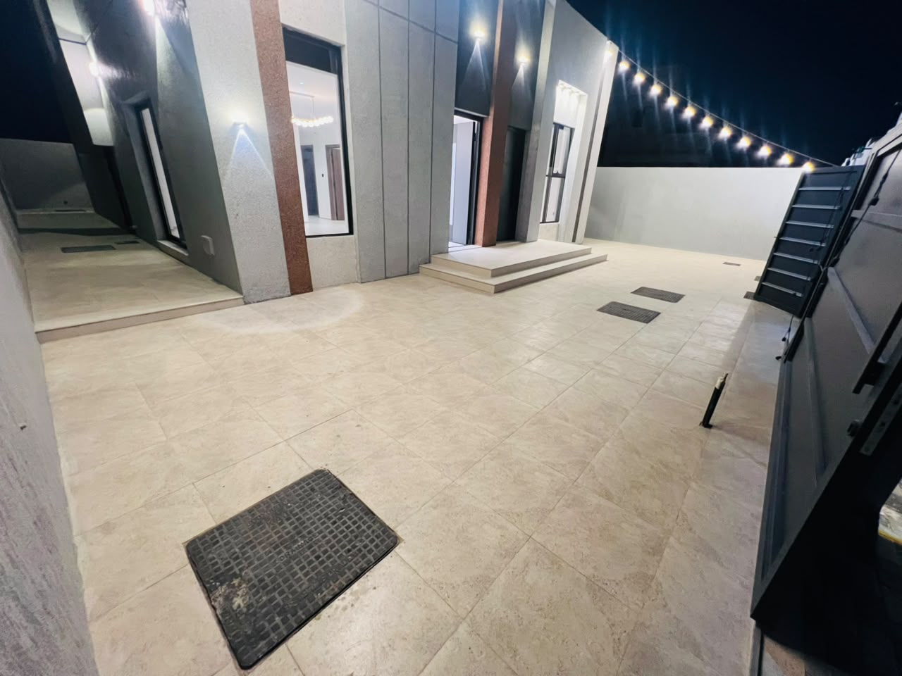Villa for sale in Al-Haliyo area, bargain price including registration fees 2