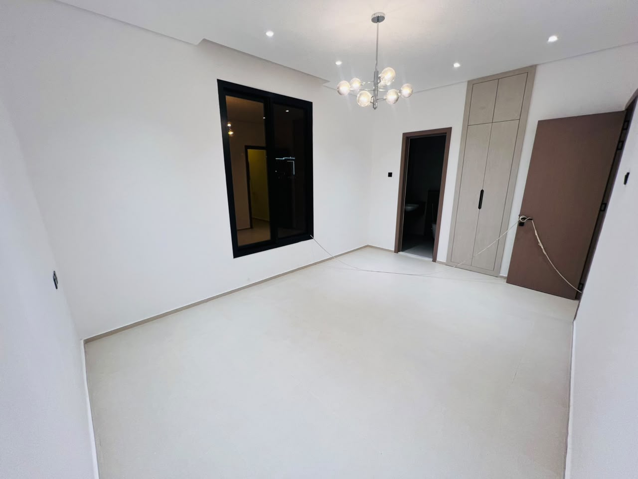 Villa for sale in Al-Haliyo area, bargain price including registration fees 12