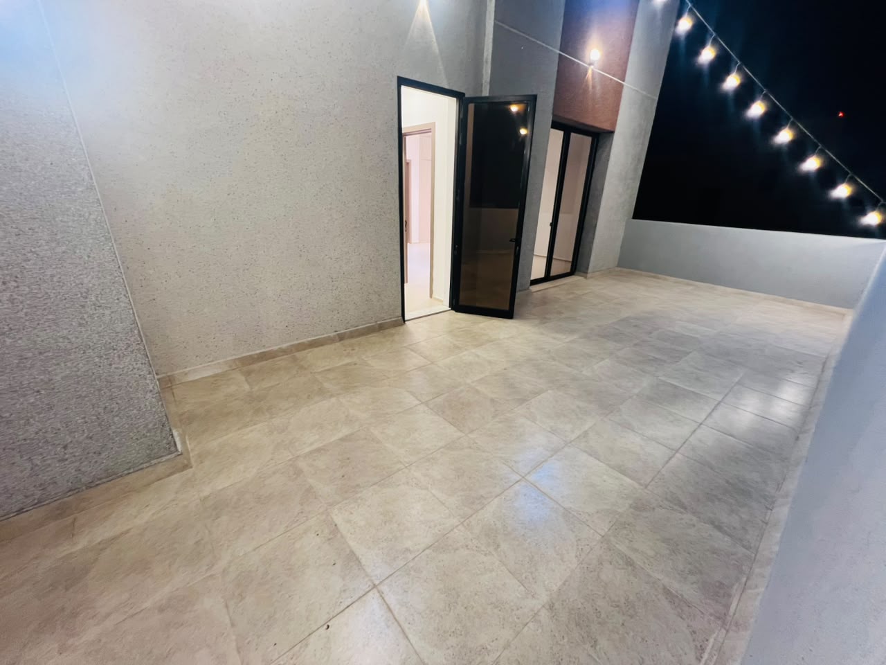 Villa for sale in Al-Haliyo area, bargain price including registration fees 15