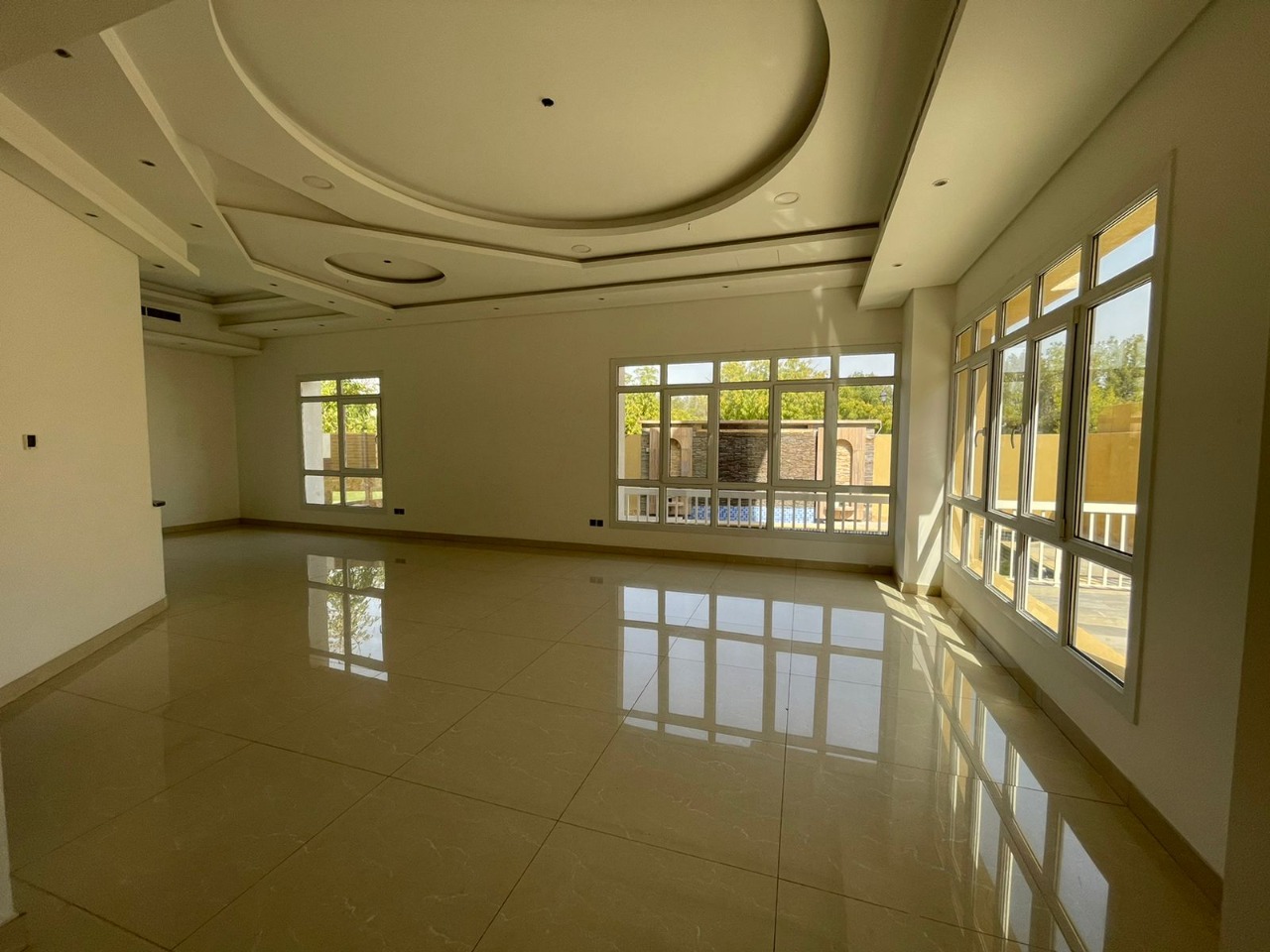 Corner villa for sale in Dubai Land area at a bargain price 14
