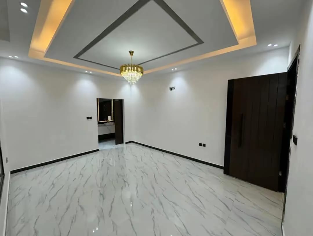 Classic villa for sale in Al-Haliyo area, registration fees included. 2