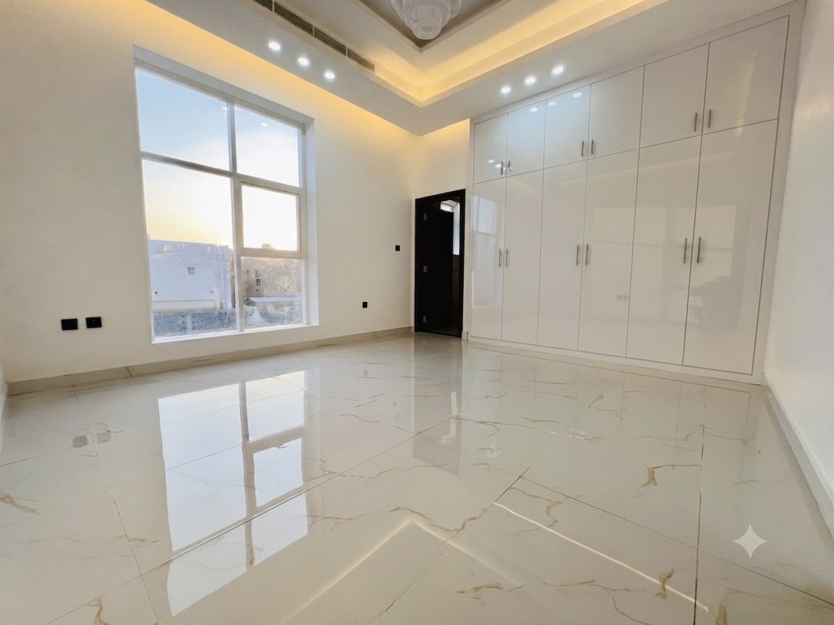 For sale: Modern corner villa on two streets in Al Yasmin area 11