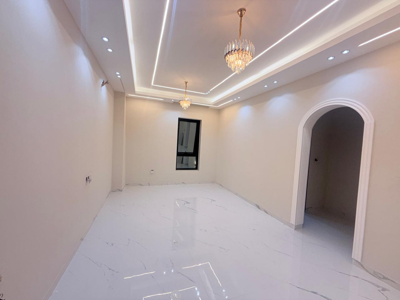 High-end villa for sale in the Al Yasmeen area, Ajman. 4