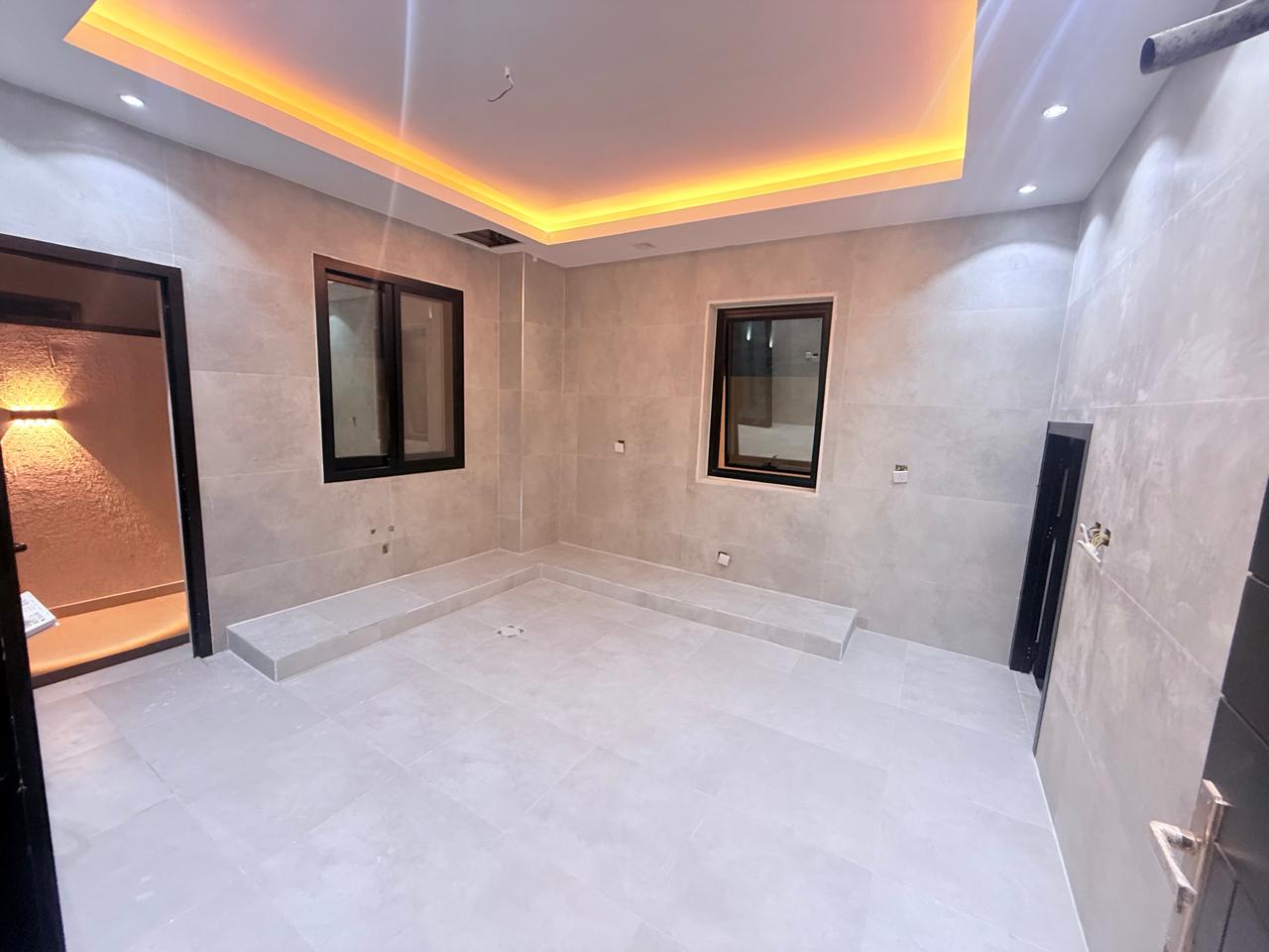 High-end villa for sale in the Al Yasmeen area, Ajman. 8