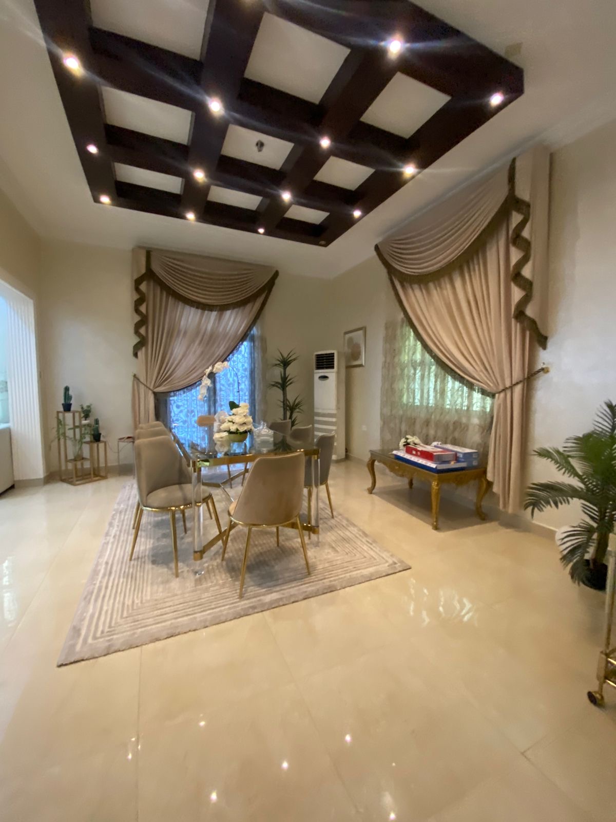 Furnished villa for sale in Al Rawdah; price includes water, electricity, and air conditioning. 4