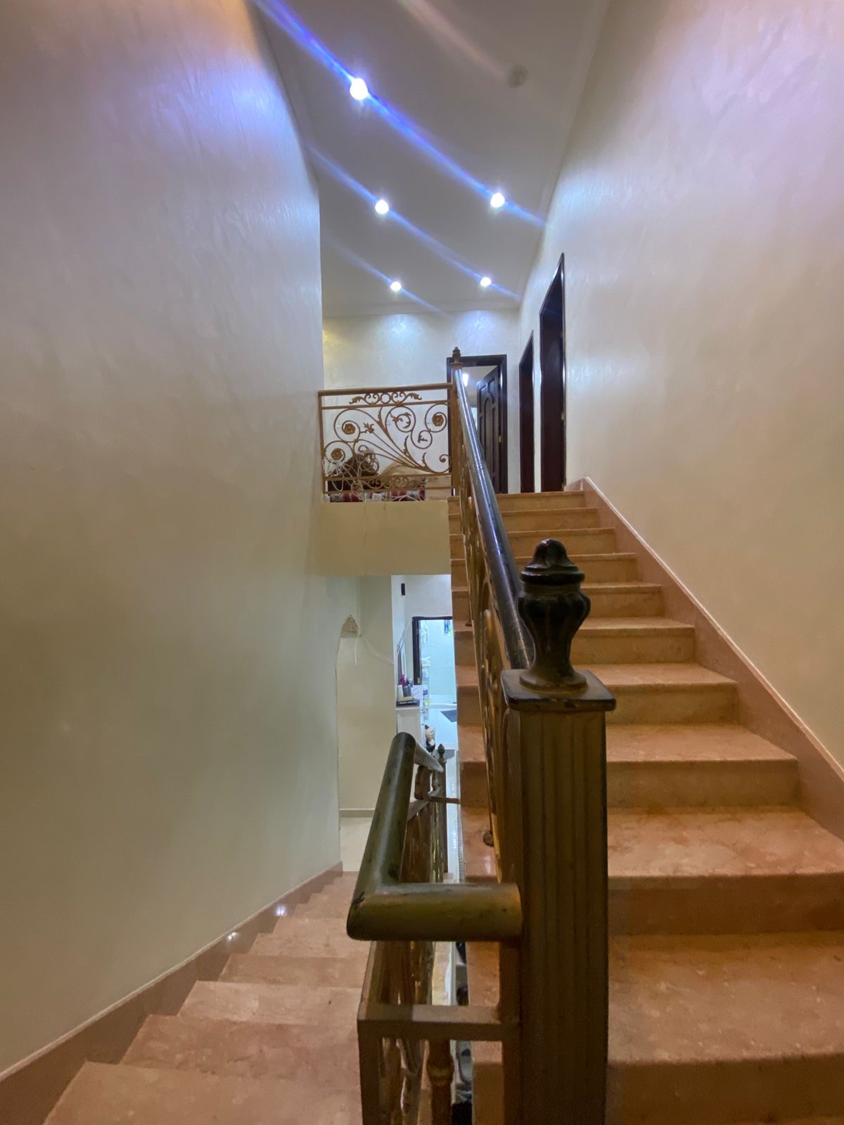 Furnished villa for sale in Al Rawdah; price includes water, electricity, and air conditioning. 7
