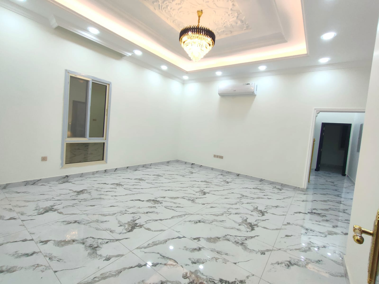 عجمان \ الياسمين خلف الحديقه 7