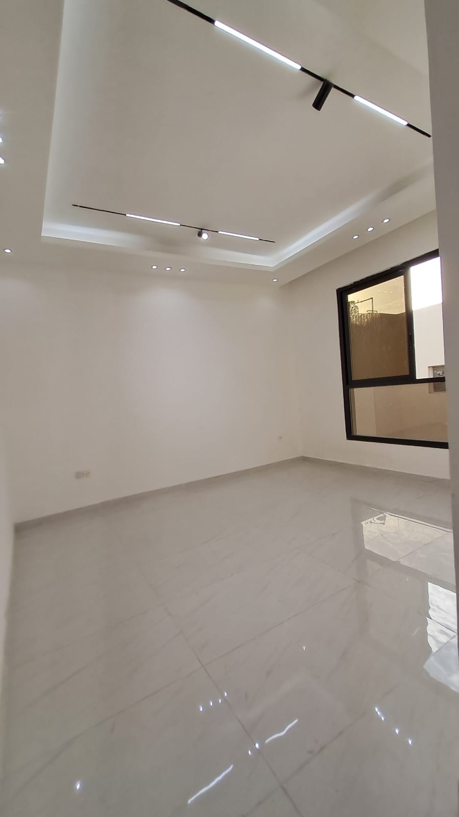 Villa for sale in the heart of Al Zahia, next to the mosque and services, behind Al Safir Mall 4
