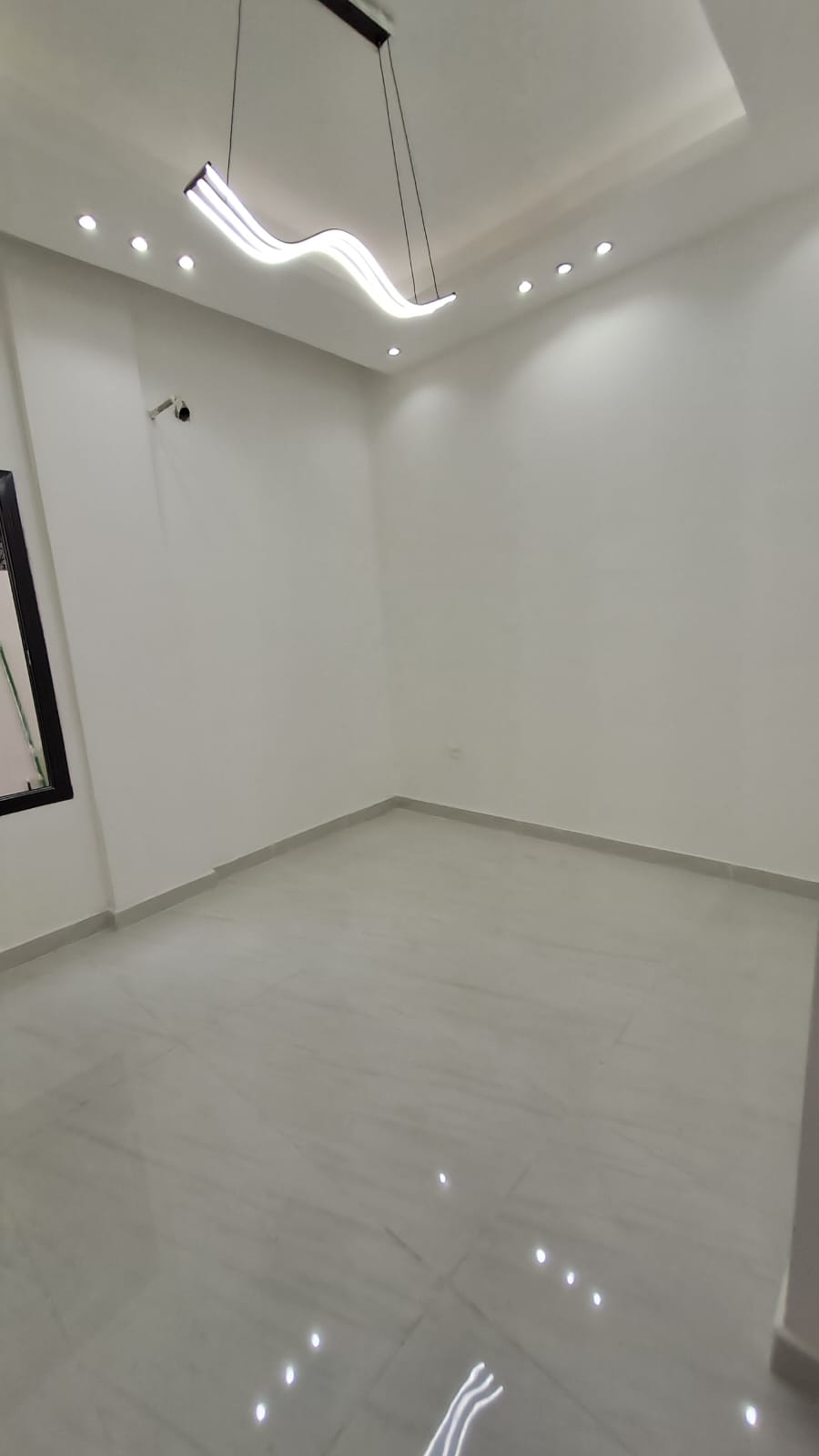 Villa for sale in the heart of Al Zahia, next to the mosque and services, behind Al Safir Mall 12