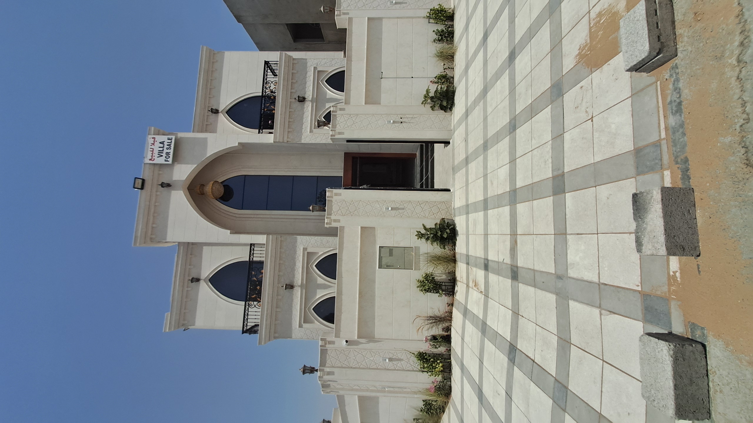 Villa for sale in Al Hilo 1, Ajman, UAE. Freehold ownership for all nationalities. Plot number 6329. Land area 3300 sq ft. Built-up area 4300 sq ft. 7 bedrooms, 8 bathrooms, majlis, 2 living rooms, central air conditioning, connected to water and electricity. Registration fees apply.