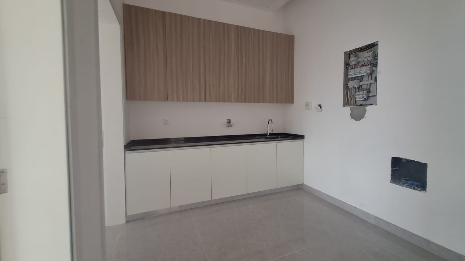 Luxury villa with swimming pool in Al-Haylo area, close to the mosque and children's play area. 6