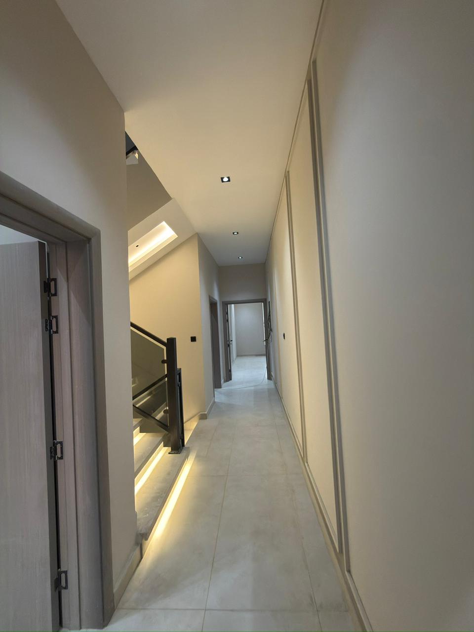 - *For Sale: 9 Townhouses* *in Al Helio Center 2, Ajman* on the main road leading to Al Zahia Roundabout. 25-meter setback from the street. 5 bedrooms and a roof terrace. Modern decor on ceilings and walls. Area: 2800 sq ft. *Includes registration fees, electricity, and air conditioning.* *Asking price: AED 1,470,000* *Negotiable* 9