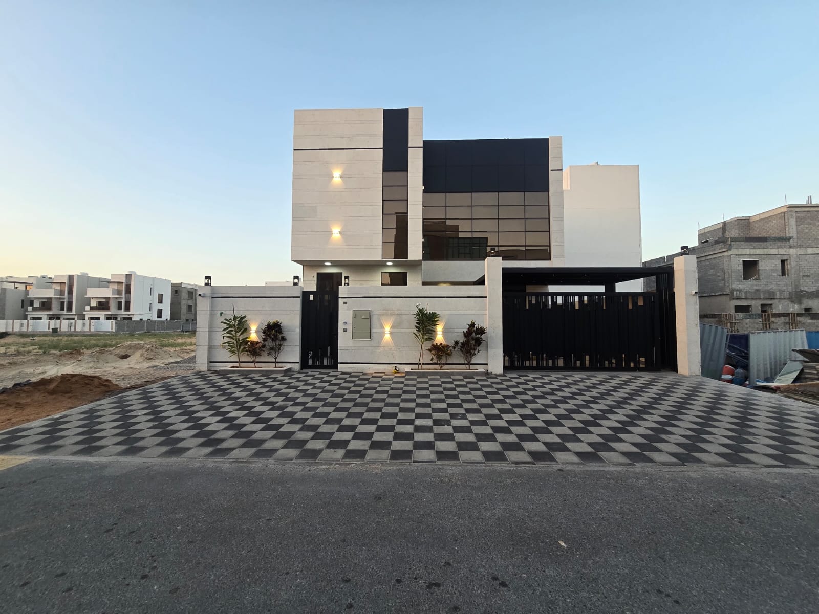 Luxury villa for sale in Al Bahia – Ajman | Excellent investment. A rare opportunity to own a spacious villa with a practical design and a quiet location suitable for families and investment. ✨ 📍 Al Bahia – Ajman. Land area: 280 sq m. Built-up area: approximately 4300 sq ft. 🛏️ Details: • 6 spacious bedrooms • Maid's room • 9 bathrooms • Large majlis (formal sitting room) • Guest lounge • Large main kitchen • Two preparation kitchens on the second floor and roof • Two parking spaces inside the house ✨ Features: • Spacious and comfortable design • Suitable for family living or investment • Quiet location close to services • Ready to move in immediately. Includes kitchen appliances, air conditioning for the entire villa, and registration fees. 💰 Price: (AED 1,950,000)