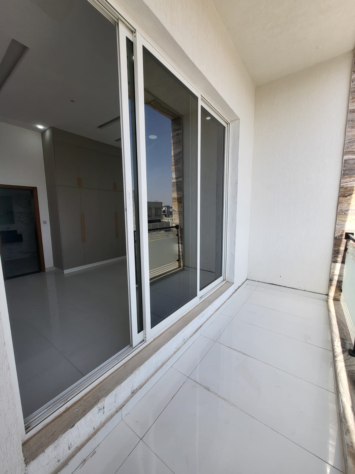 Villa for sale in Al Yasmin neighborhood, Ajman, with a modern design and distinctive features. 12