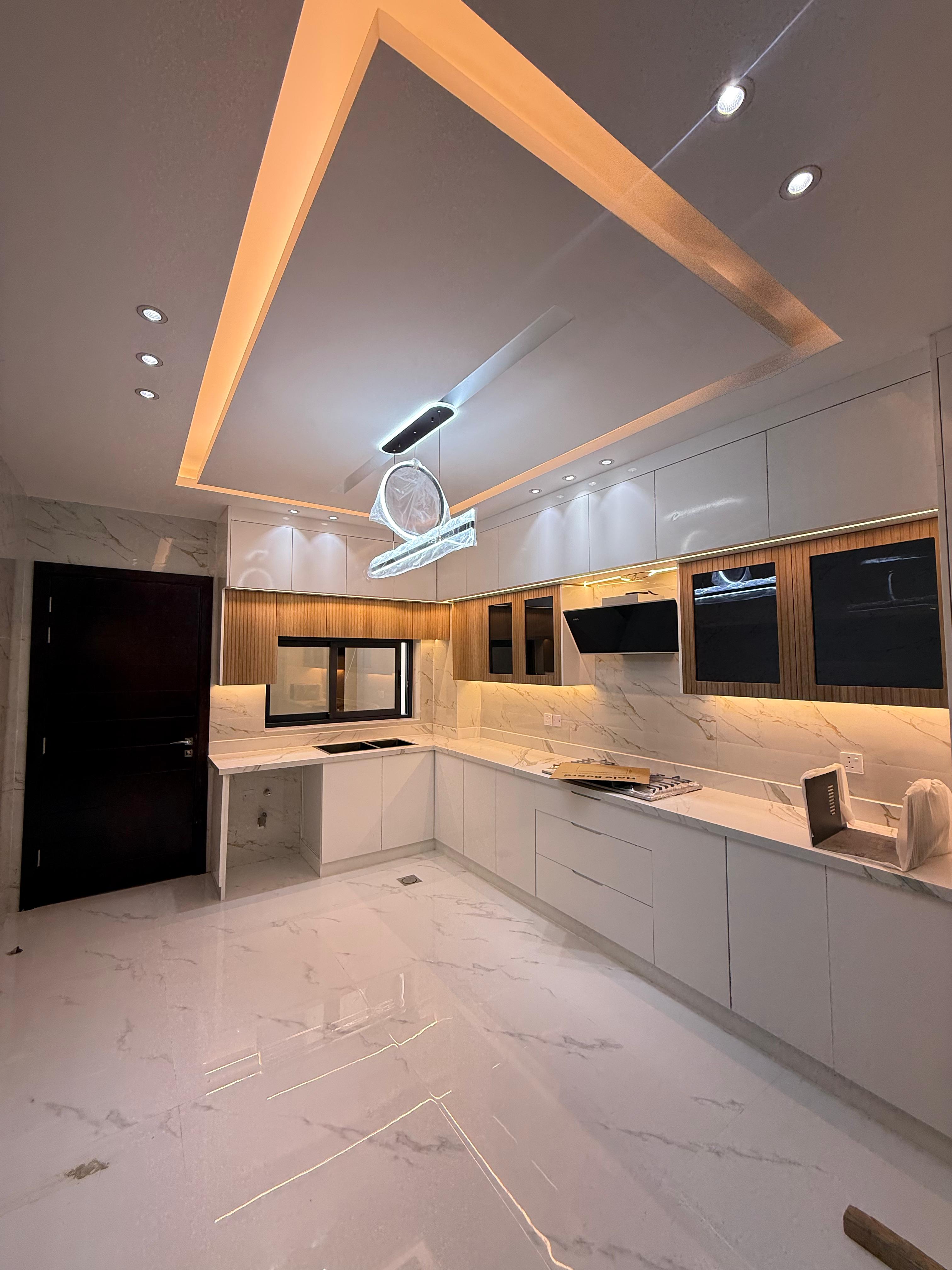 Premium 5-Bedroom Villa for Sale 8