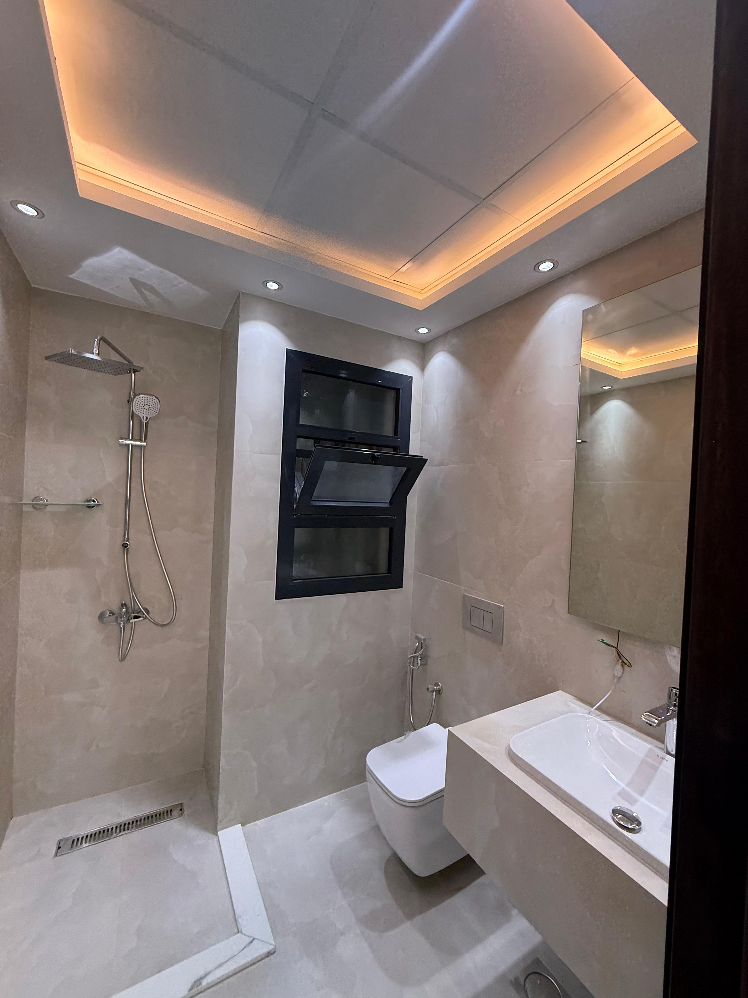 Premium 5-Bedroom Villa for Sale 11