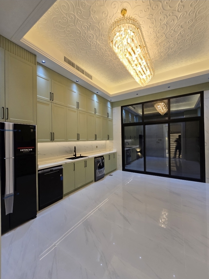 Villa for sale, custom finishing, Al Muwaihat 2 area, near Sheikh Ammar Street 5