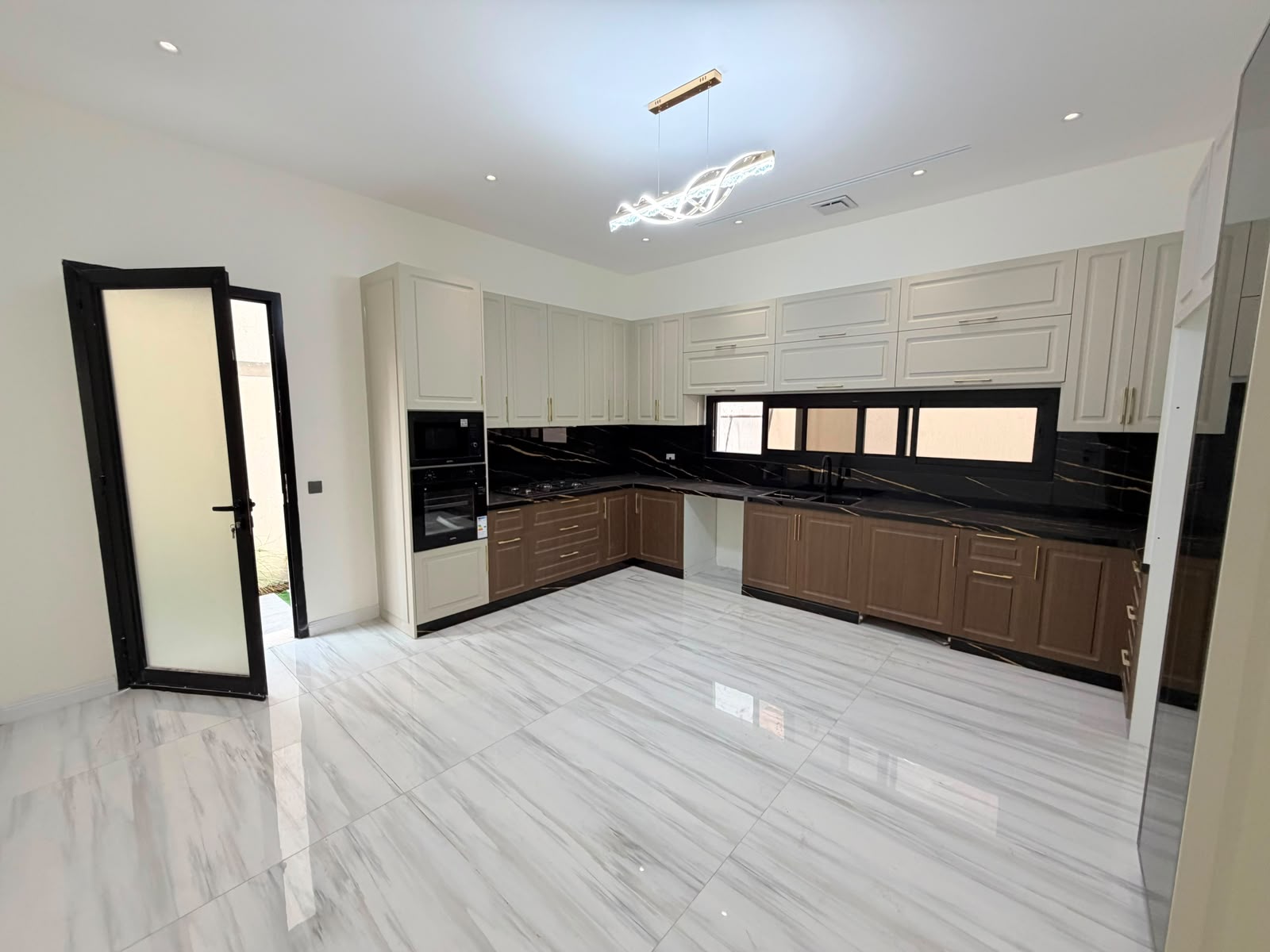 Villa for sale in Ajman, Al Helio area, including registration fees 3