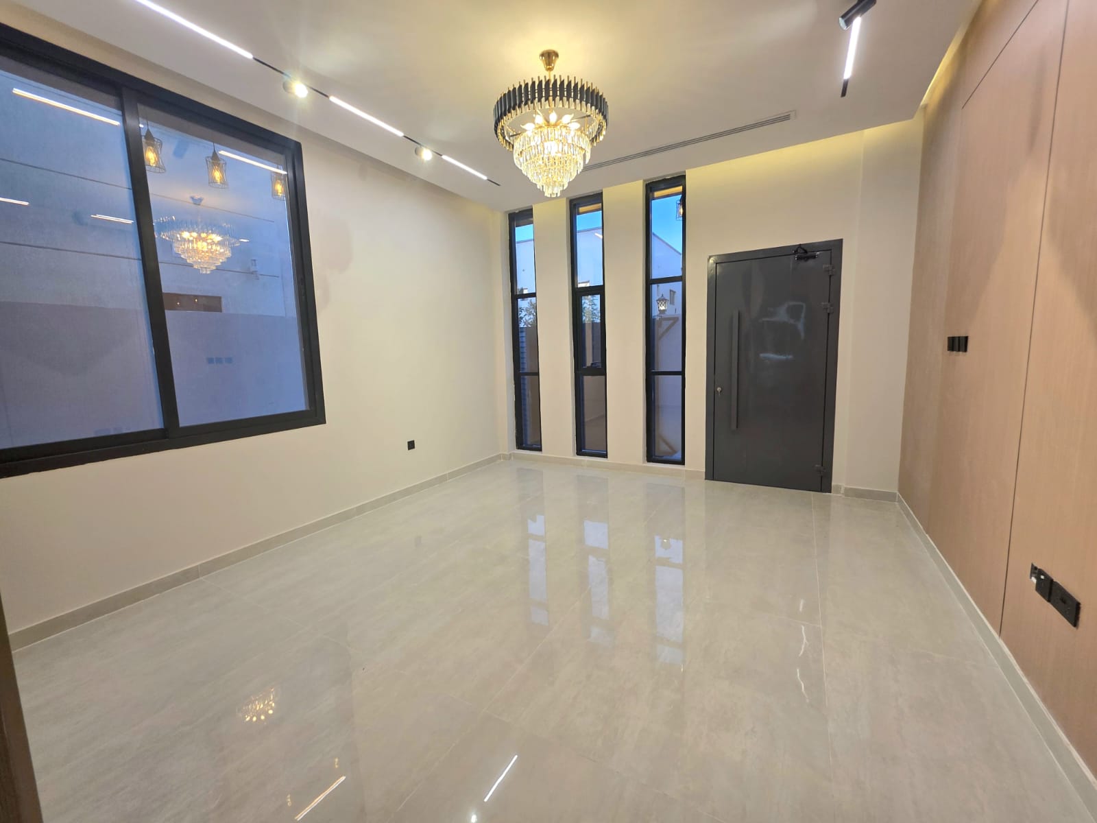 💎 Invest in Luxury... A Modern Villa in a Prime Location at Al Helio 2. 11