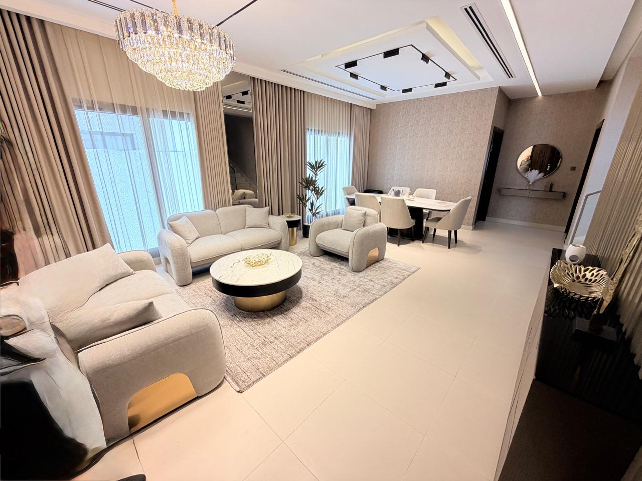 Villa for sale in the Al-Yasmeen area—includes water, electricity, air conditioning, and furniture—at an exceptional price.