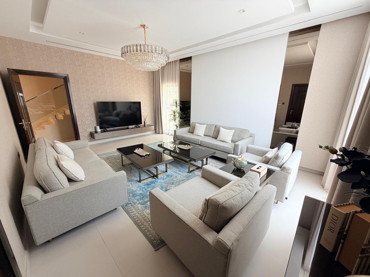 Villa for sale in the Al-Yasmeen area—includes water, electricity, air conditioning, and furniture—at an exceptional price. 11