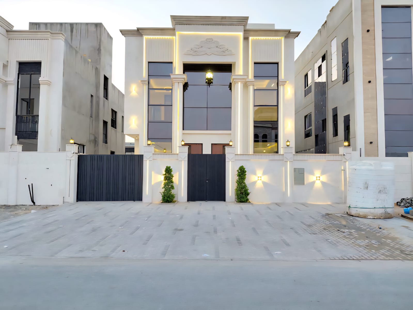 🏡 قصر مصغر في قلب الحليو2! بجوار الحديقة وقصر الشيخ ومعرض السيارات... موقع لا يتكرر وفخامة تستحق المشاهدة. 14