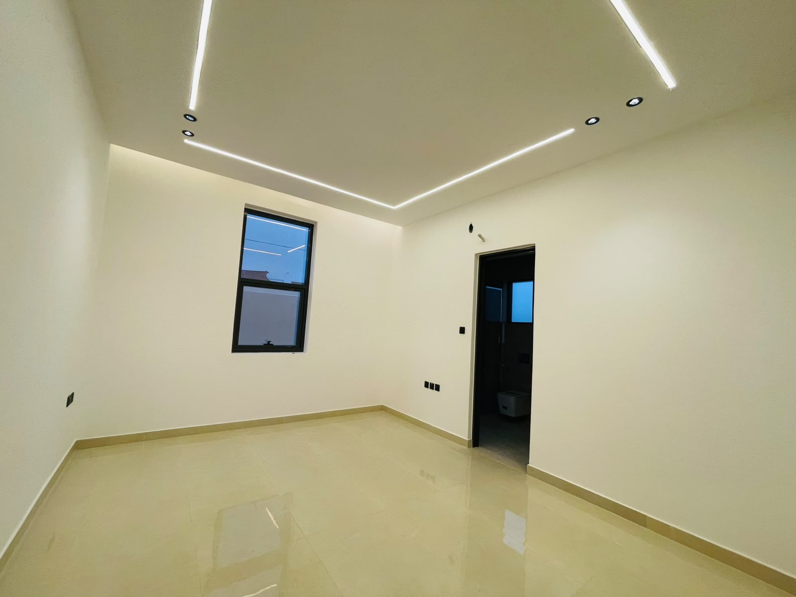 Villa for Sale in Al Zahya, Ajman | Prime Location & Negotiable Price 6