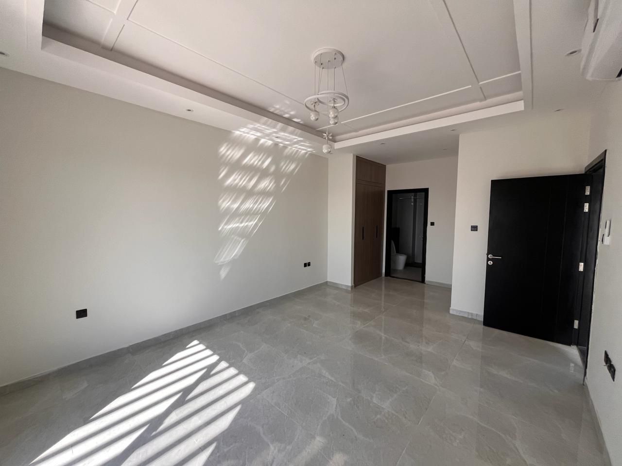 Your Dream Villa in Al Yasmeen | Modern Design, Spacious Layout & Ready to Move In 8