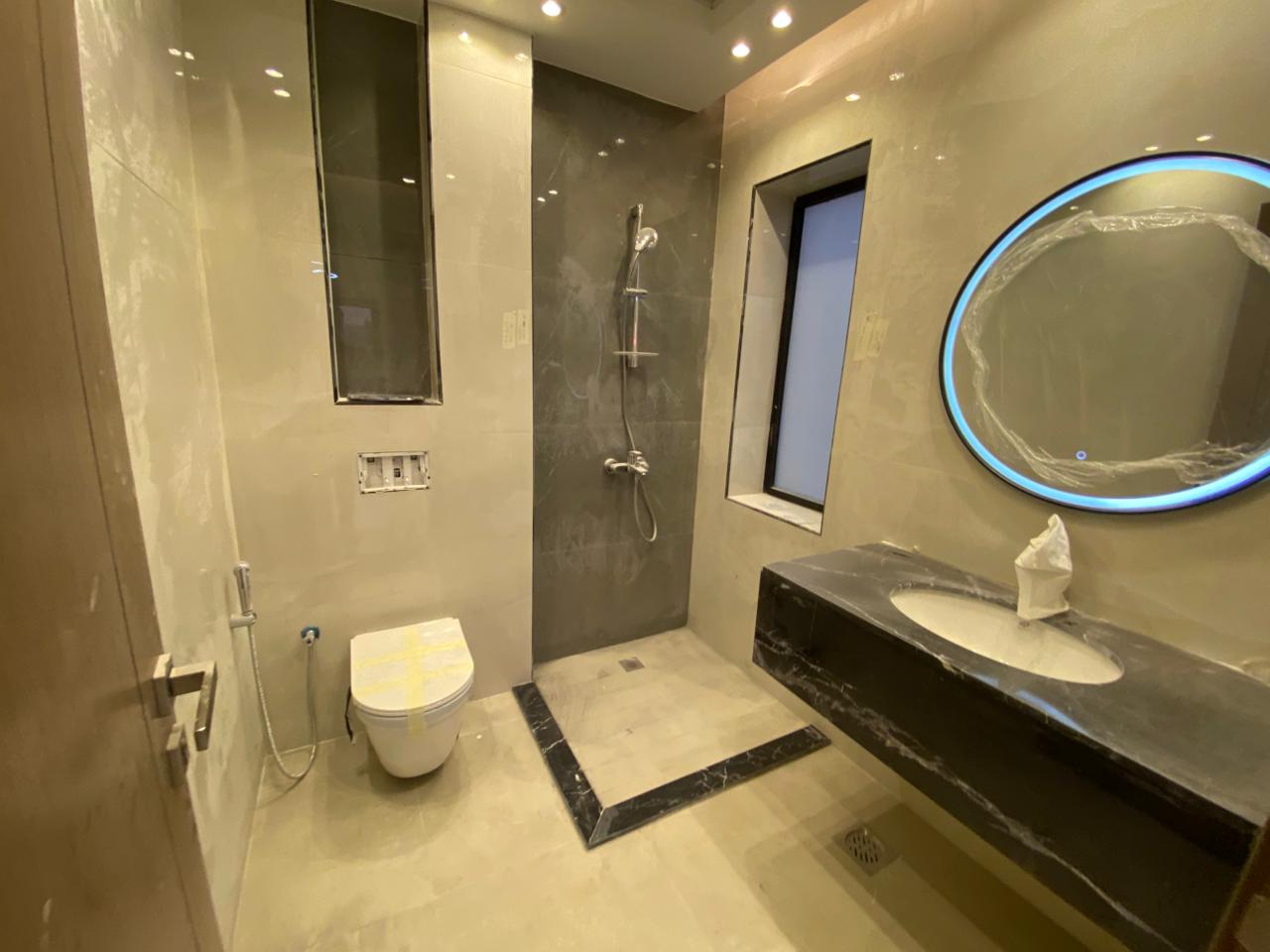 Luxury Villa in Al Zahya | 5 Master Bedrooms & Registration Fee Exempt 4