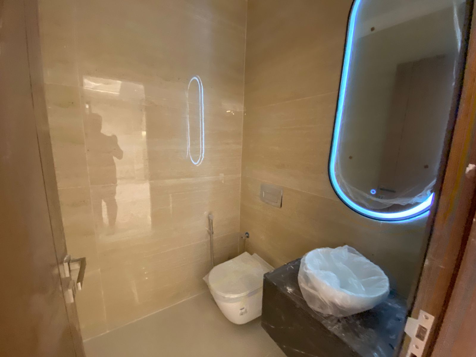 Luxury Villa in Al Zahya | 5 Master Bedrooms & Registration Fee Exempt 7