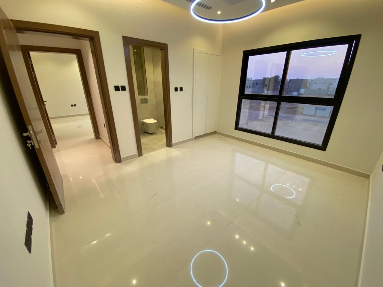 Luxury Villa in Al Zahya | 5 Master Bedrooms & Registration Fee Exempt 8