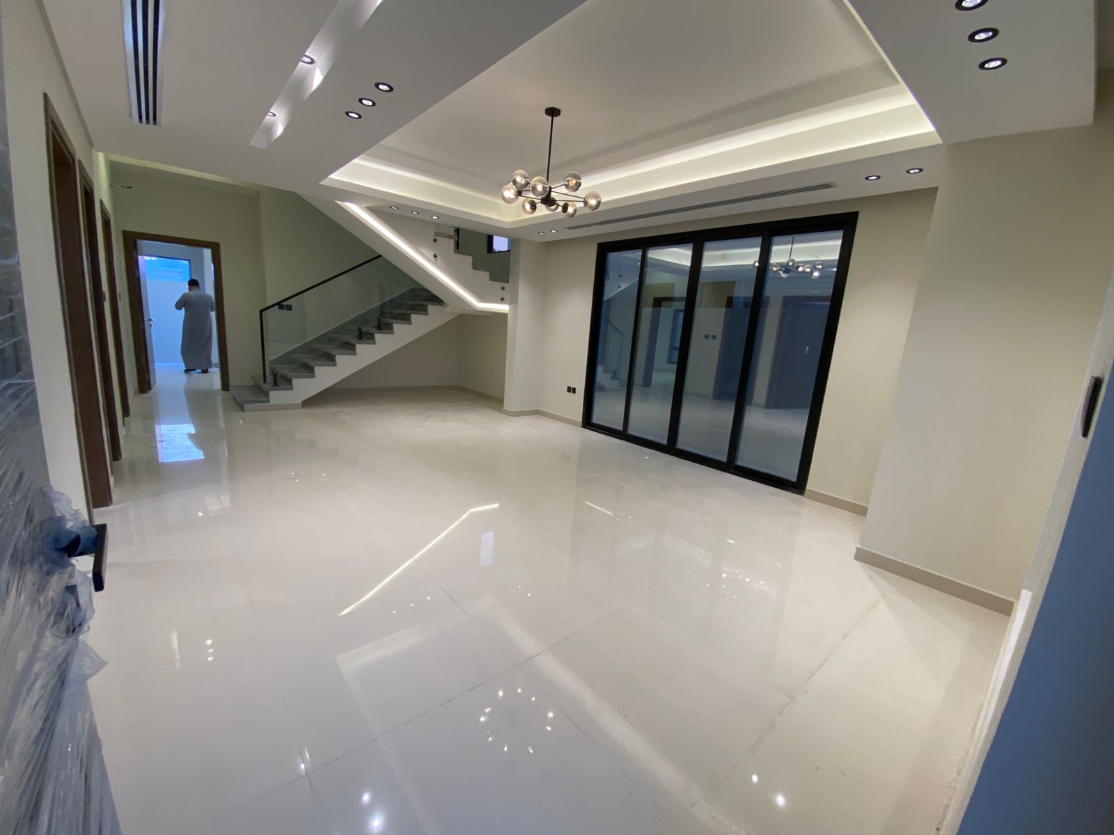 Luxury Villa in Al Zahya | 5 Master Bedrooms & Registration Fee Exempt 10