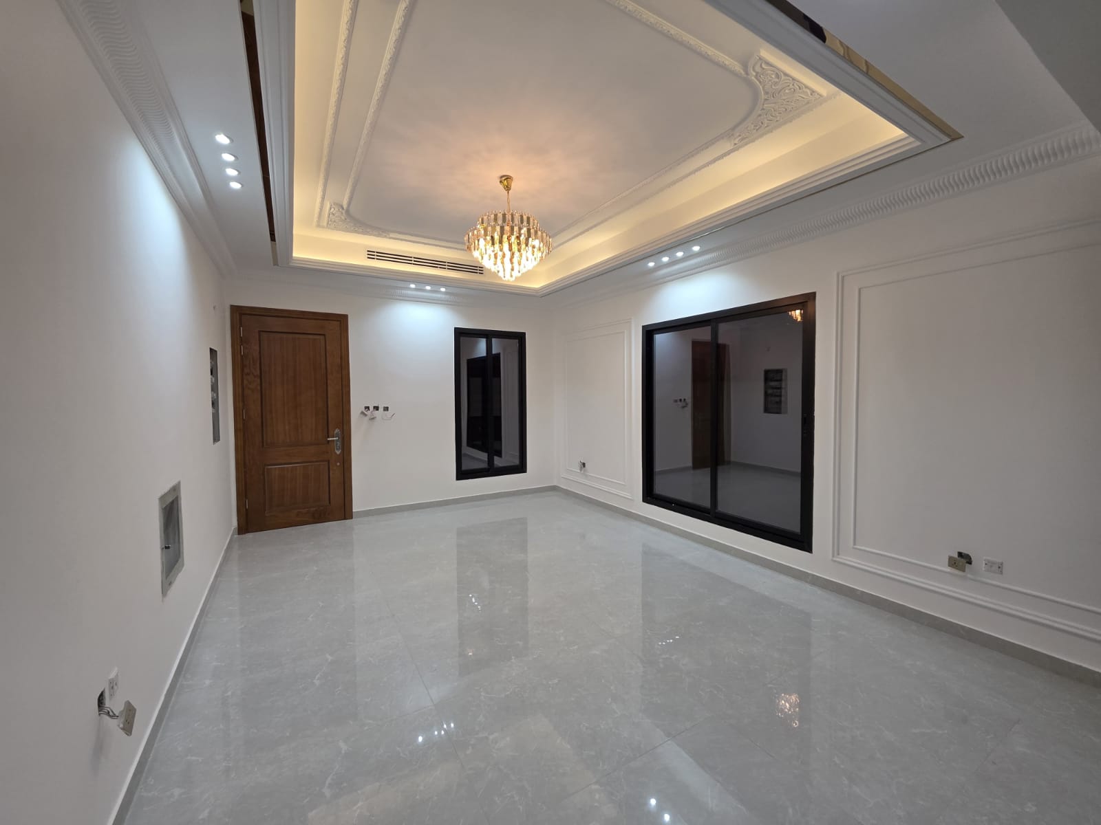 Luxury Classic Villa for Sale in Al Helio 2, Ajman, ideally located near Sheikh Mohammed Bin Zayed Road and all essential amenities. 4