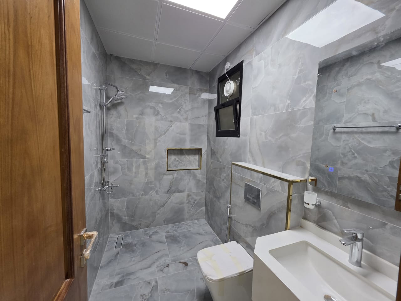 Luxury Classic Villa for Sale in Al Helio 2, Ajman, ideally located near Sheikh Mohammed Bin Zayed Road and all essential amenities. 7