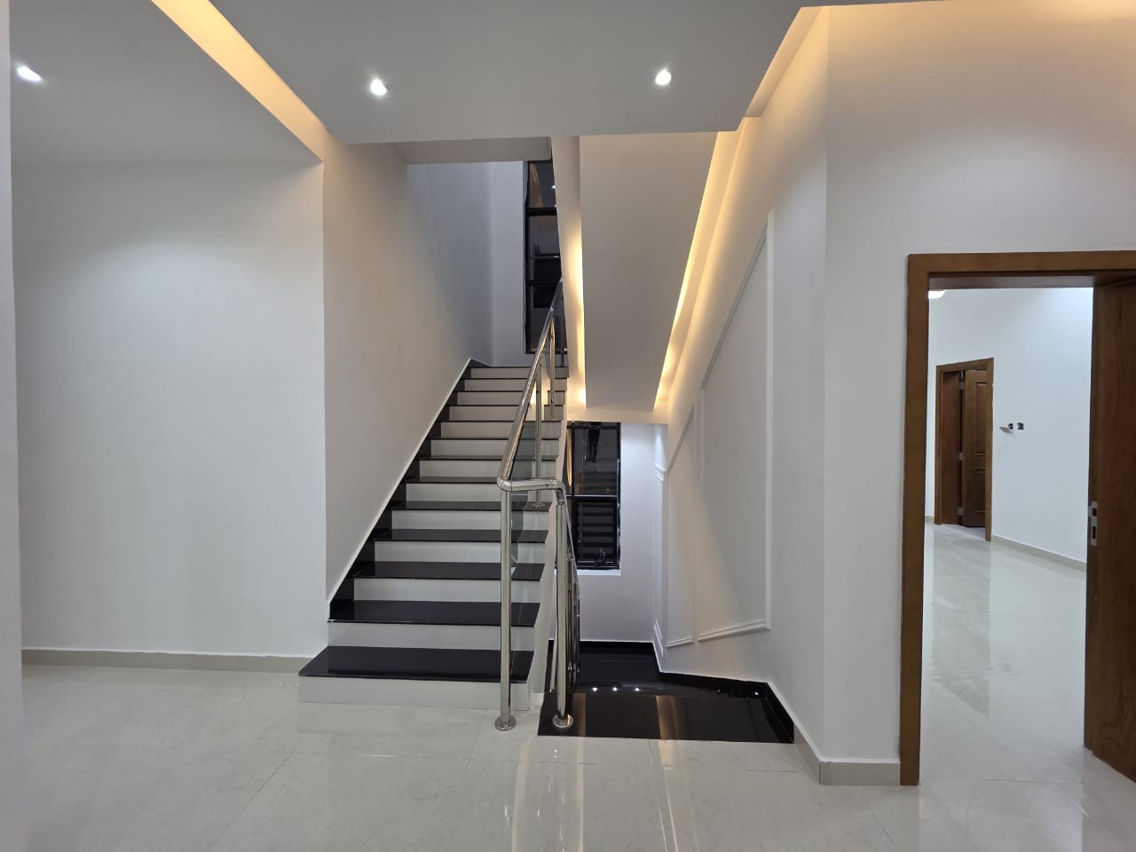 Luxury Classic Villa for Sale in Al Helio 2, Ajman, ideally located near Sheikh Mohammed Bin Zayed Road and all essential amenities. 9
