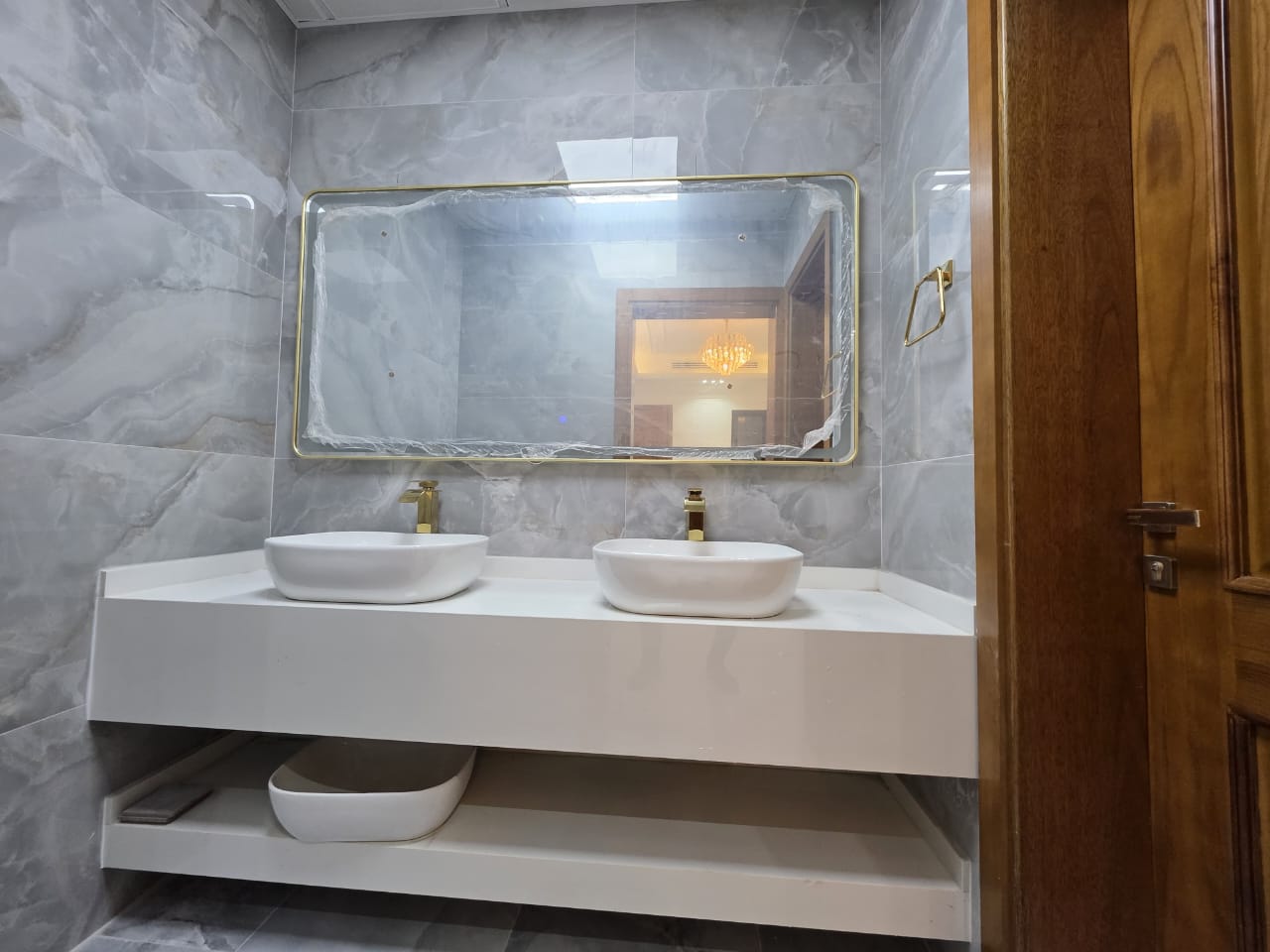 Luxury Classic Villa for Sale in Al Helio 2, Ajman, ideally located near Sheikh Mohammed Bin Zayed Road and all essential amenities. 10
