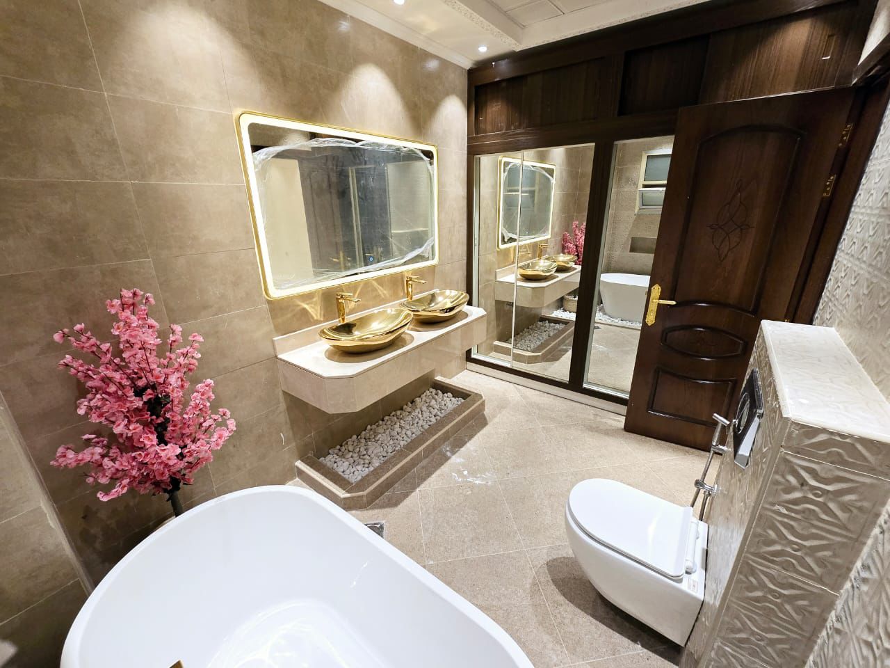 AED 1.65 Million Only | New 5 Master Bedroom Villa in Al Helio 2 10